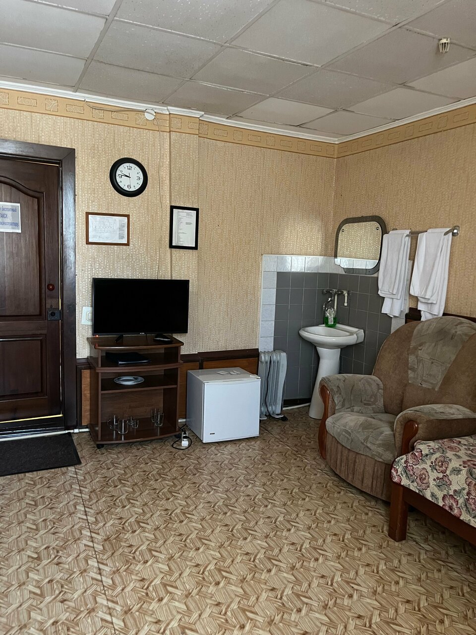 Гостиница Кировский Новосибирск-80